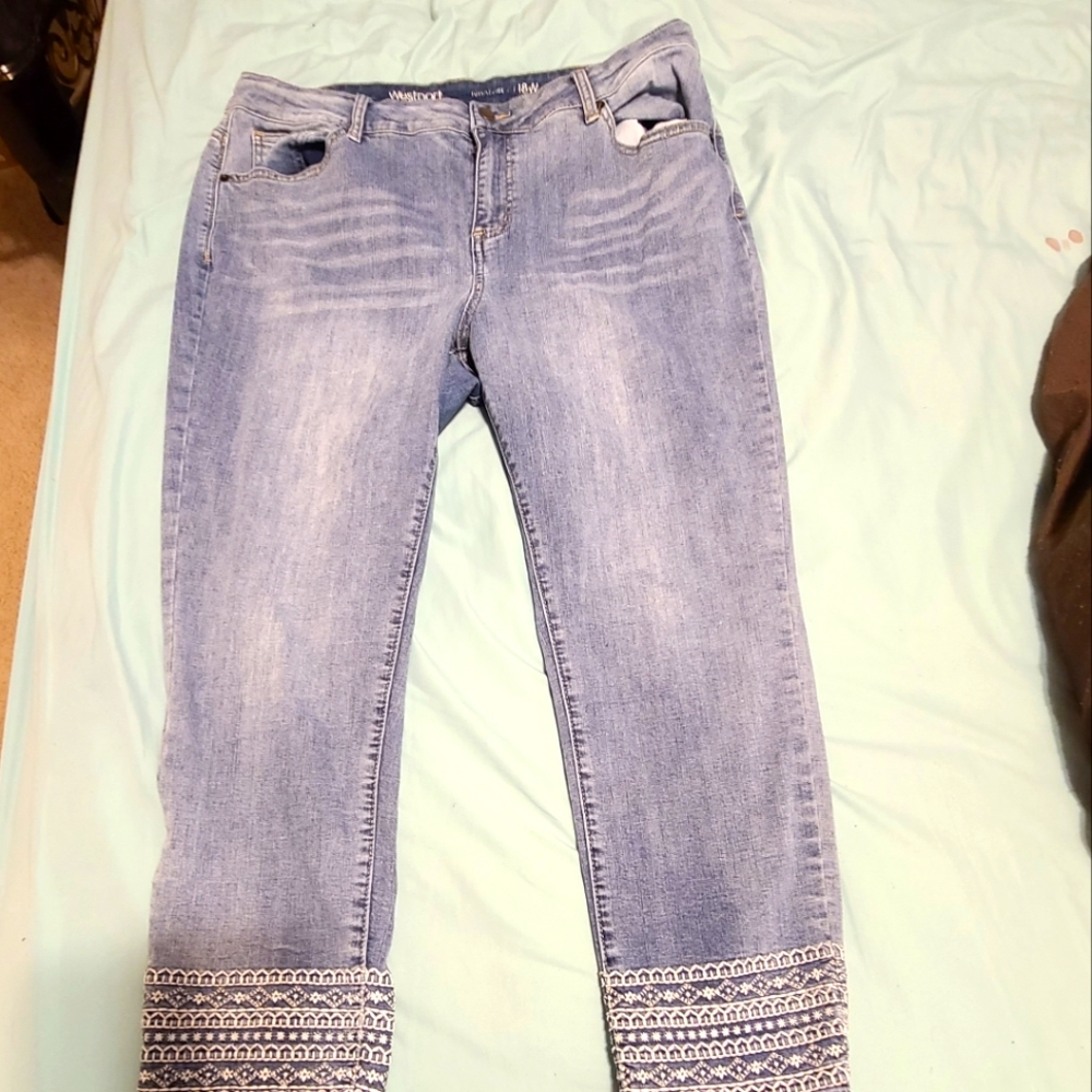 Cropped jeans/ ankle jeans